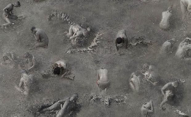 Katrin Korfmann - Mud (detail)